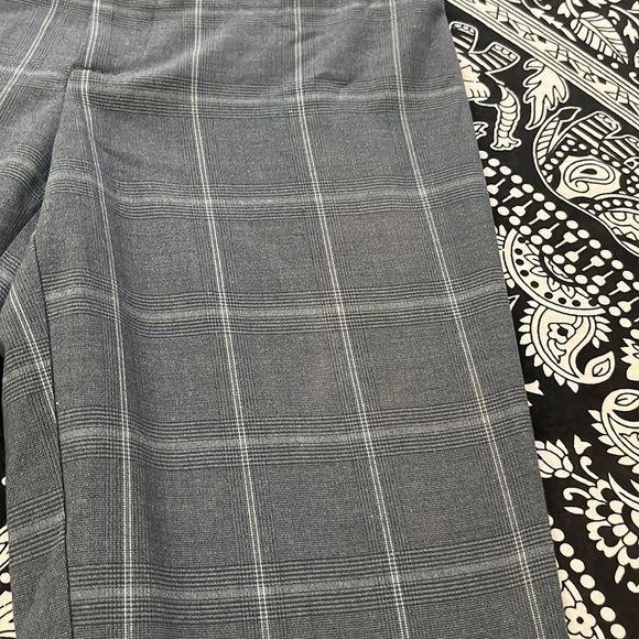 Gray plaid pants 🖤 - Picture 4 of 12